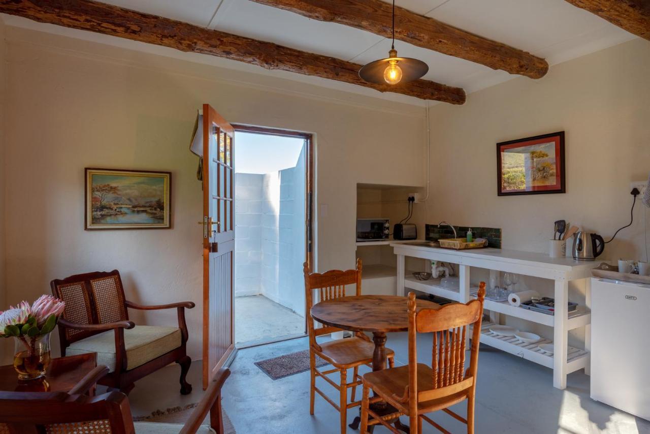 Honeyrock Cottages Kleinmond Bagian luar foto