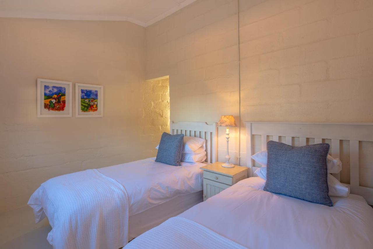 Honeyrock Cottages Kleinmond Bagian luar foto