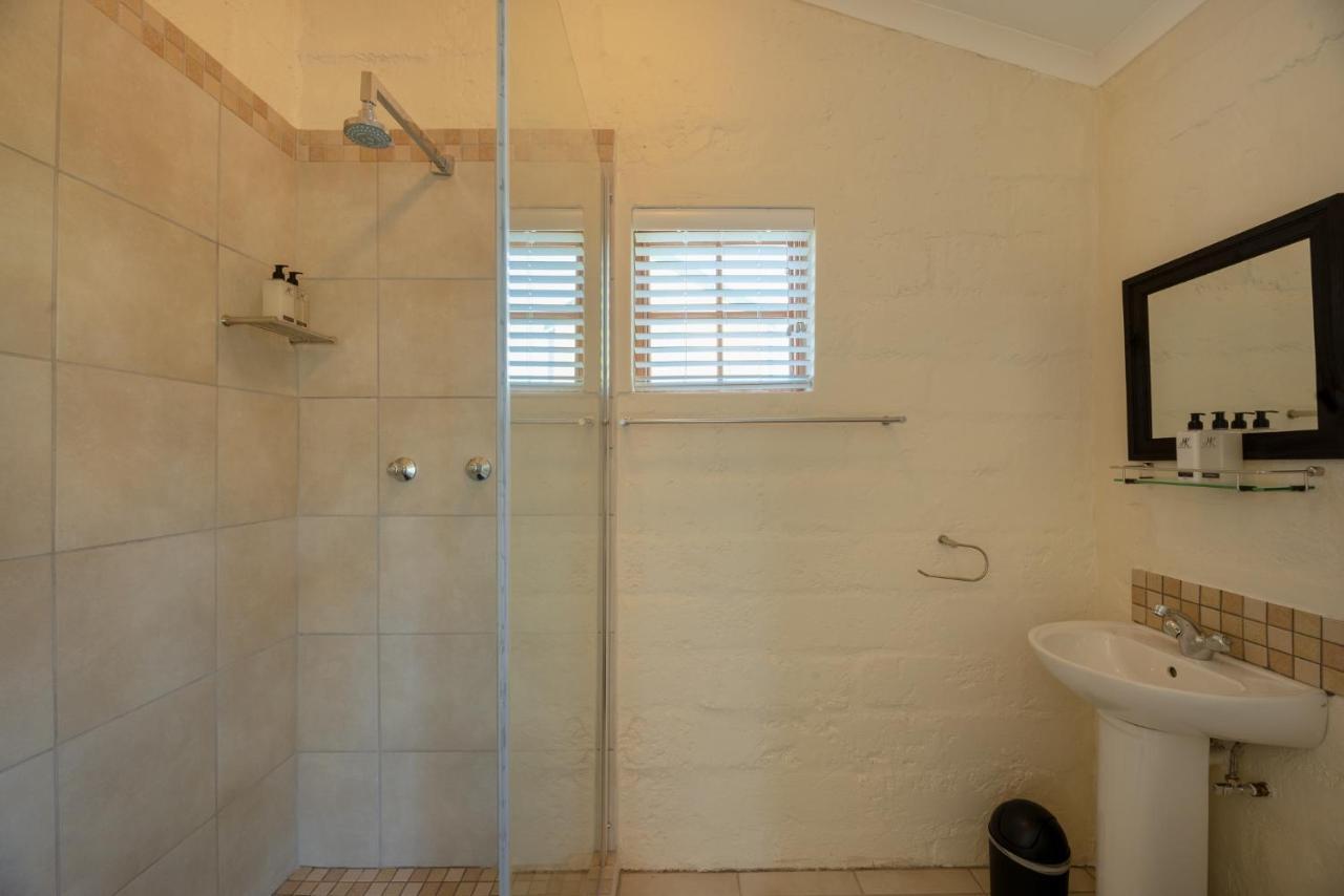 Honeyrock Cottages Kleinmond Bagian luar foto