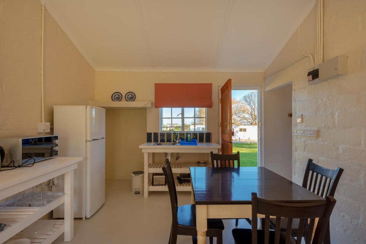 Honeyrock Cottages Kleinmond Bagian luar foto