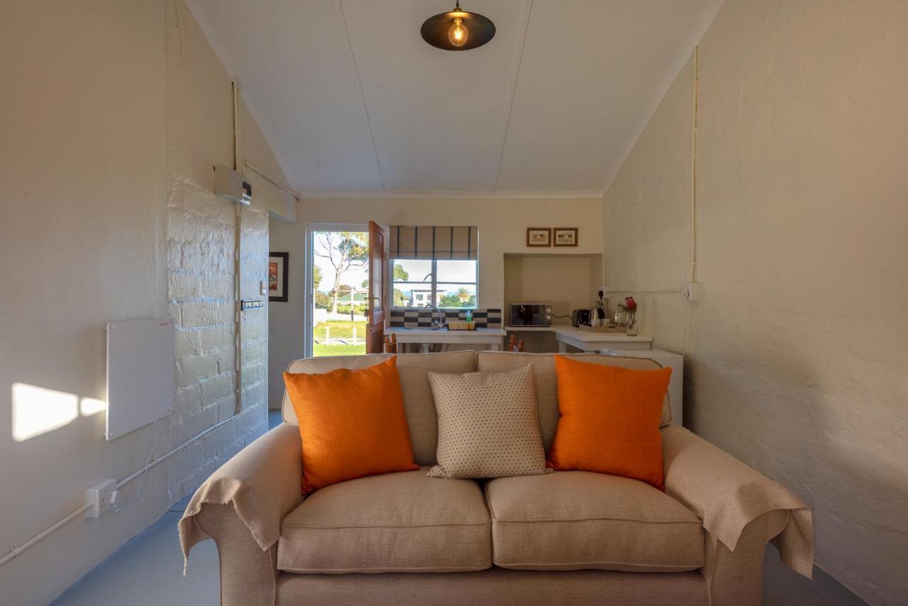 Honeyrock Cottages Kleinmond Bagian luar foto