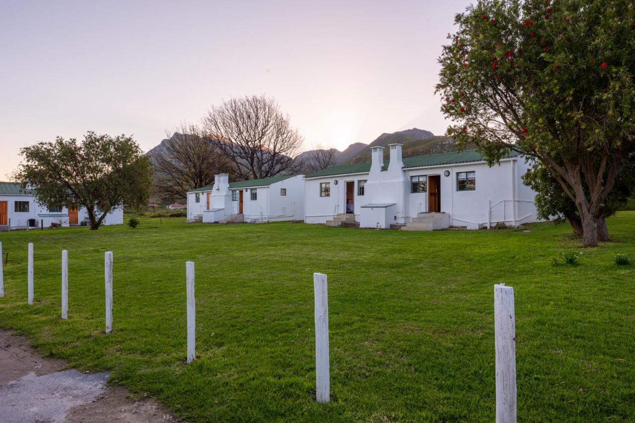 Honeyrock Cottages Kleinmond Bagian luar foto